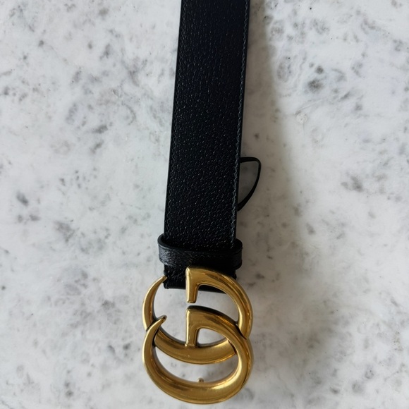 Gucci Black and Gold Leather Belt - Picture 2 of 11